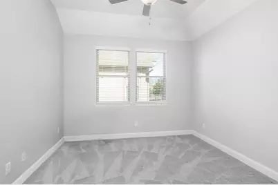 1130 Shepherd Oaks Drive, Houston, TX 77018 - Photo 15