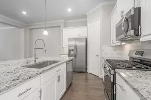 1130 Shepherd Oaks Dr, Houston, TX 77018 - Photo 5