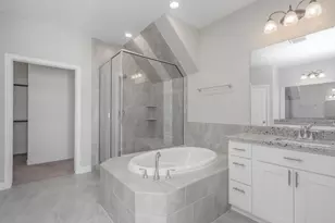 1130 Shepherd Oaks Dr, Houston, TX 77018 - Photo 11