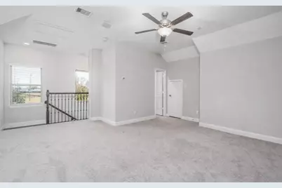 1130 Shepherd Oaks Drive, Houston, TX 77018 - Photo 17