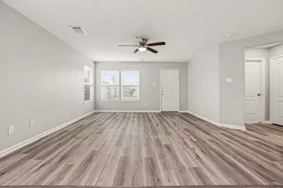 1136 Littleton Court, Conroe, TX 77304 - Photo 11