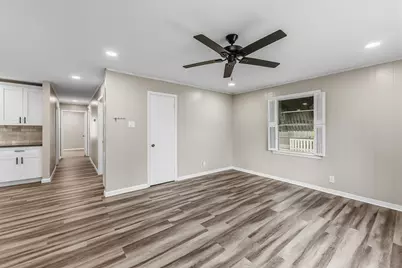 1409 20th Street, Huntsville, TX 77340 - Photo 7