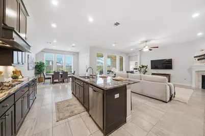 14051 Dunsmore Landing Drive, Houston, TX 77059 - Photo 11