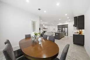 14051 Dunsmore Lndg Dr, Houston, TX 77059 - Photo 13