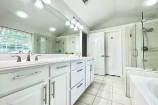 2 Twin Feather Pl, The Woodlands, TX 77381 - Photo 33
