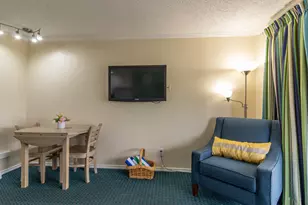 6102 Seawall Blvd, Galveston, TX 77551 - Photo 11