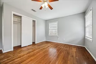 5237 Maple St, Bellaire, TX 77401 - Photo 13