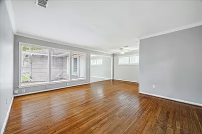 5237 Maple Street, Bellaire, TX 77401 - Photo 7