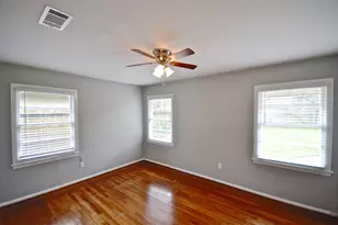 5237 Maple St, Bellaire, TX 77401 - Photo 11