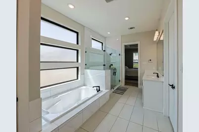 26951 Longwood Ledge Drive, The Woodlands, TX 77389 - Photo 21