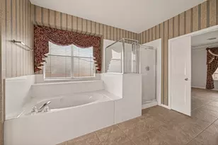 13918 Whispertrail Ct, Houston, TX 77014 - Photo 35