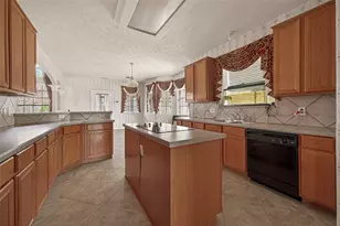 13918 Whispertrail Ct, Houston, TX 77014 - Photo 17