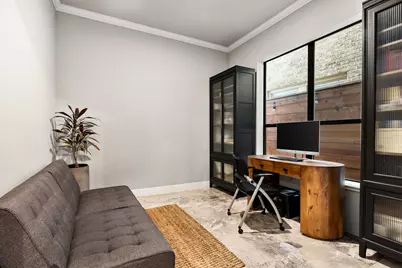 306 W Saulnier Street, Houston, TX 77019 - Photo 5