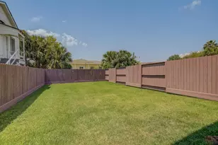 2311 67th St, Galveston, TX 77551 - Photo 41