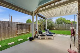 4310 Bearberry Ave, Baytown, TX 77521 - Photo 33