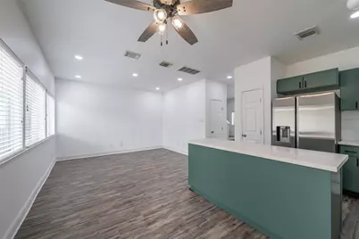 1665 Nichole Woods Drive, Houston, TX 77047 - Photo 9