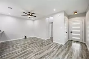 784 Enterprise St, Houston, TX 77088 - Photo 13