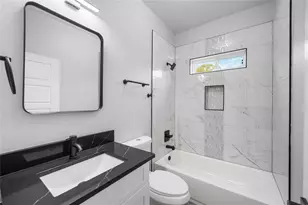 784 Enterprise St, Houston, TX 77088 - Photo 9
