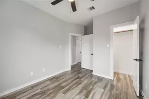 784 Enterprise St, Houston, TX 77088 - Photo 5
