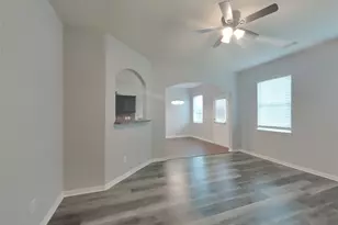 17142 Common Point Dr, Houston, TX 77090 - Photo 3