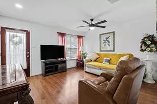 5323 Cilantro Ln, Baytown, TX 77521 - Photo 5