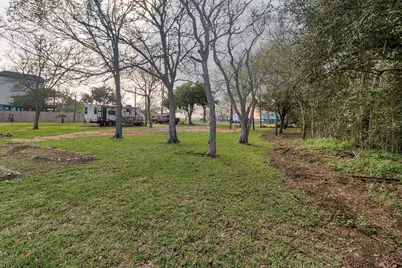 1207 11th Street, Dickinson, TX 77539 - Photo 9