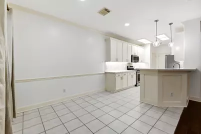 78 N Camellia Grove Circle, The Woodlands, TX 77382 - Photo 9