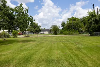 402 8th Street, Van Vleck, TX 77482 - Photo 7