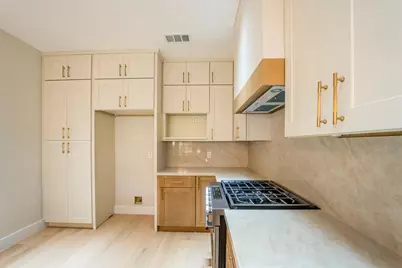 235 S Crimson Clover Circle, The Woodlands, TX 77381 - Photo 9