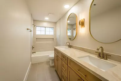 235 S Crimson Clover Circle, The Woodlands, TX 77381 - Photo 19