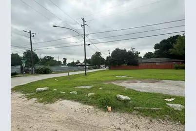 3518 E Lockwood Drive, Houston, TX 77026 - Photo 3