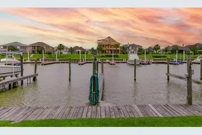 896 Davis Road, League City, TX 77573 - Photo 3