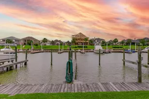 896 Davis Rd, League City, TX 77573 - Photo 3