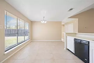 3811 Meadow Pl Dr, Houston, TX 77082 - Photo 15