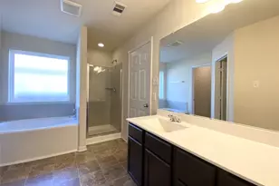 15202 Pecan Lndg Dr, Houston, TX 77090 - Photo 13