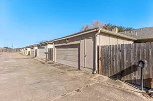 36 Pinehurst Ln, Missouri City, TX 77459 - Photo 11