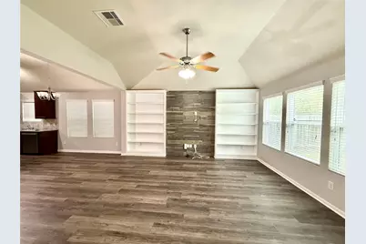 10646 Chestnut Path Way, Tomball, TX 77375 - Photo 5