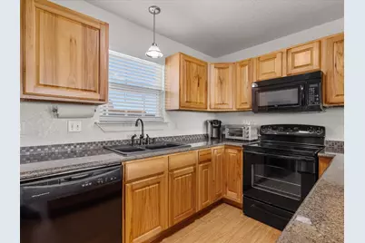 1206 Middle Drive W, Freeport, TX 77541 - Photo 17