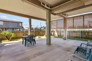 1206 Middle Dr W, Freeport, TX 77541 - Photo 31