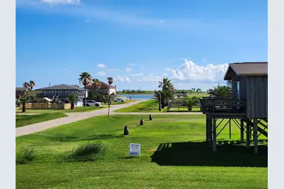 1206 Middle Drive W, Freeport, TX 77541 - Photo 3