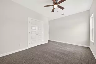 422 4th St, Beasley, TX 77417 - Photo 33