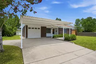 4018 Darlinghurst Dr, Houston, TX 77045 - Photo 3