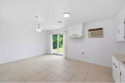 4018 Darlinghurst Drive, Houston, TX 77045 - Photo 9