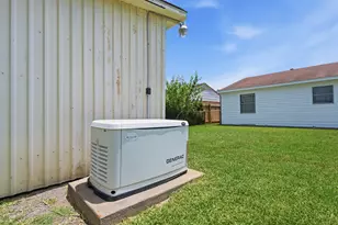 4018 Darlinghurst Dr, Houston, TX 77045 - Photo 29