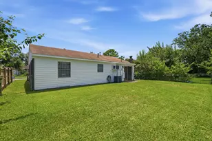 4018 Darlinghurst Dr, Houston, TX 77045 - Photo 27