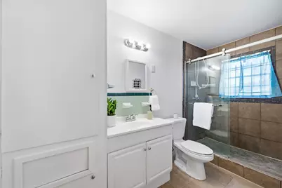 4018 Darlinghurst Drive, Houston, TX 77045 - Photo 21