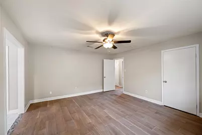 12050 Sela Lane, Houston, TX 77072 - Photo 17