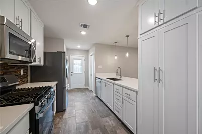 12050 Sela Lane, Houston, TX 77072 - Photo 11