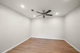 12050 Sela Ln, Houston, TX 77072 - Photo 5