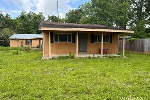 1301 Minglewood Rd, Liberty, TX 77575 - Photo 1
